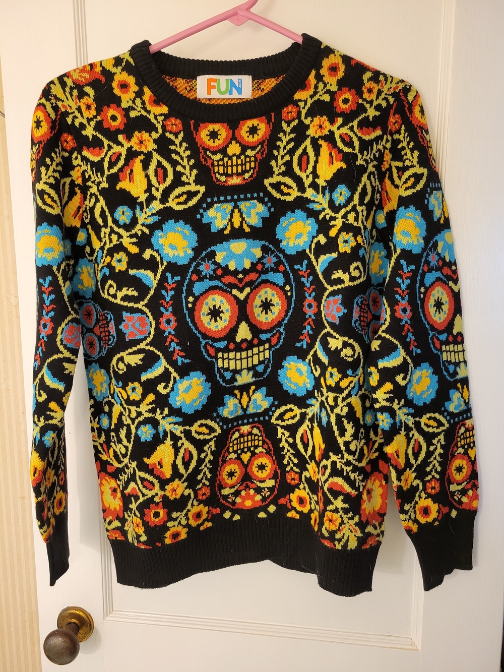 Black Floral Sugar Skull Sweater - Women's